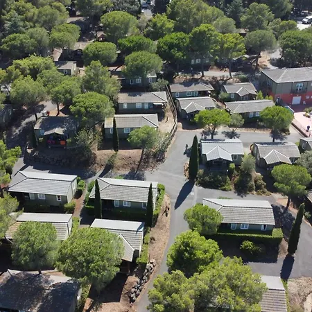 Cape Sur Le Mont Saint Loup אגדה