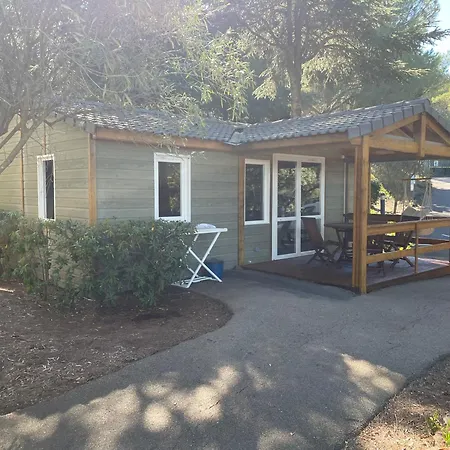 Cape Sur Le Mont Saint Loup * אגדה