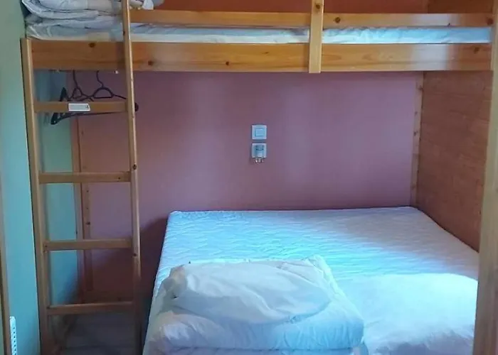 Cape Sur Le Mont Saint Loup *