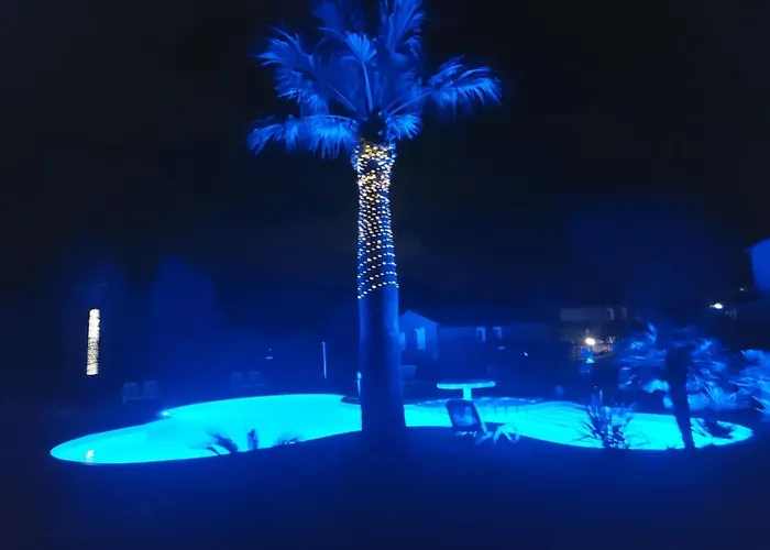 Cape Sur Le Mont Saint Loup *