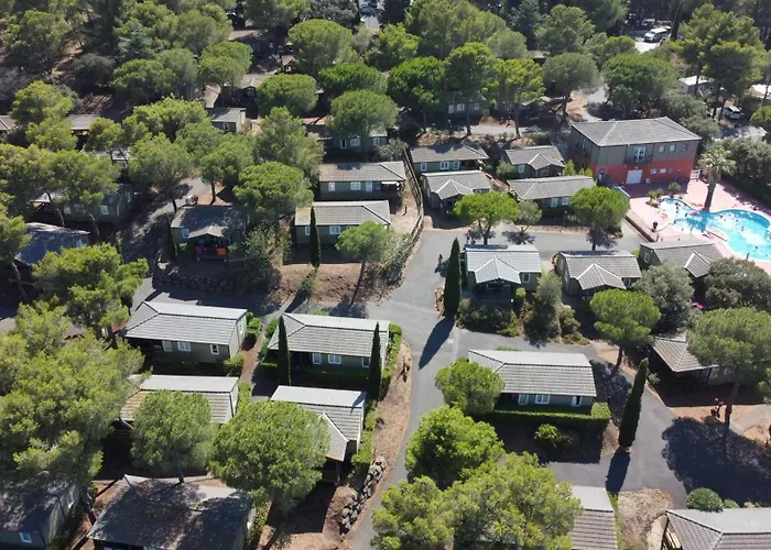 Cape Sur Le Mont Saint Loup アグド