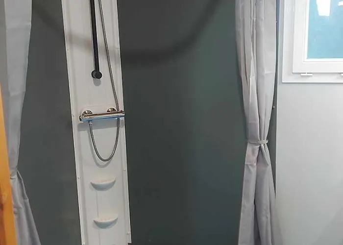 Cape Sur Le Mont Saint Loup *